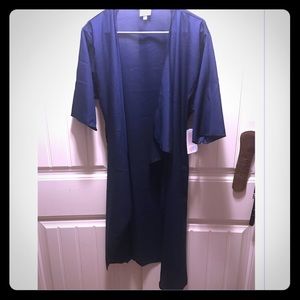 LuLaRoe small solid navy Shirley Nwt