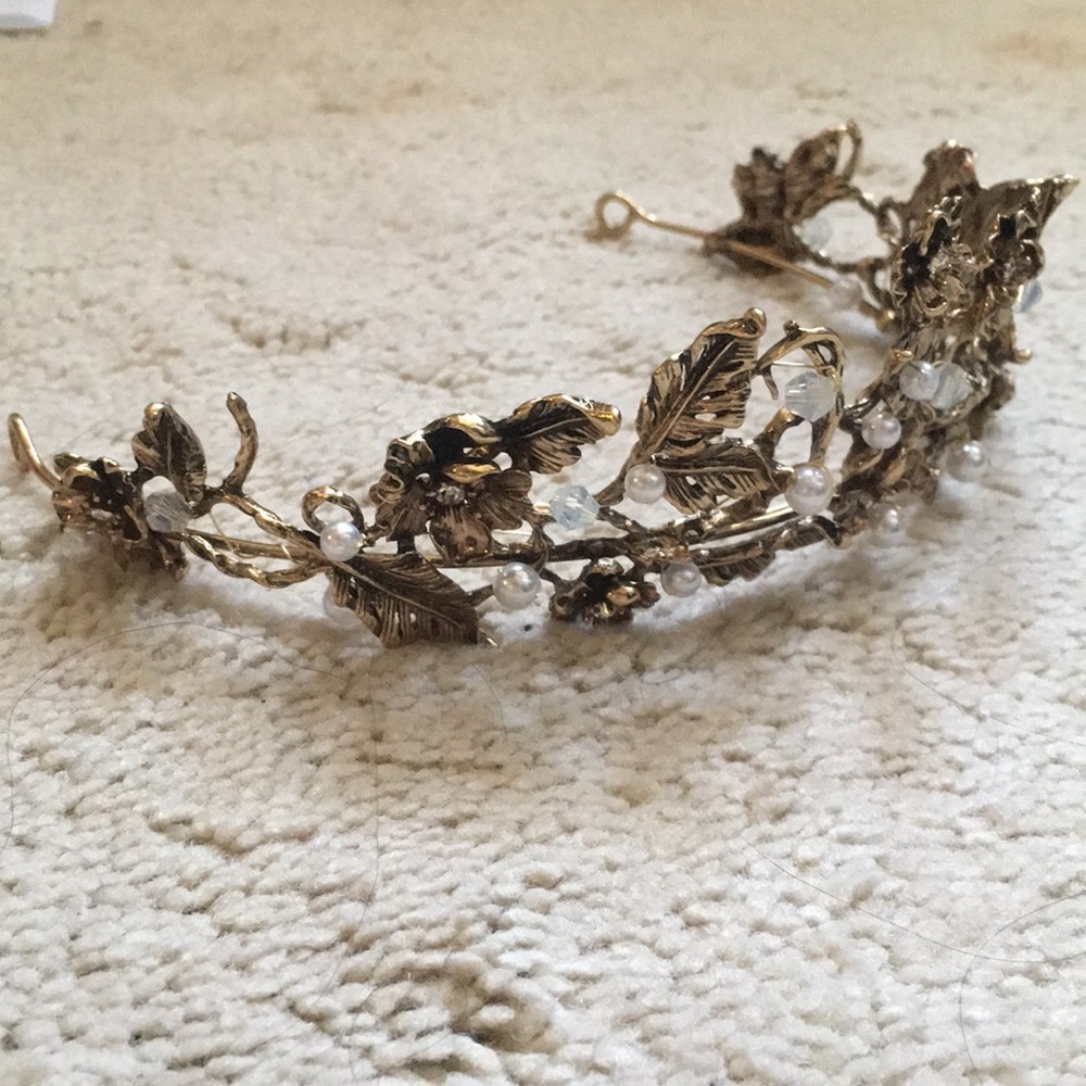 Floral bridal crown