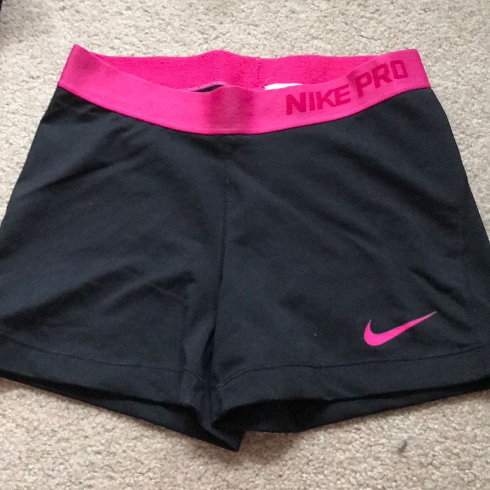 Black Nike Pros