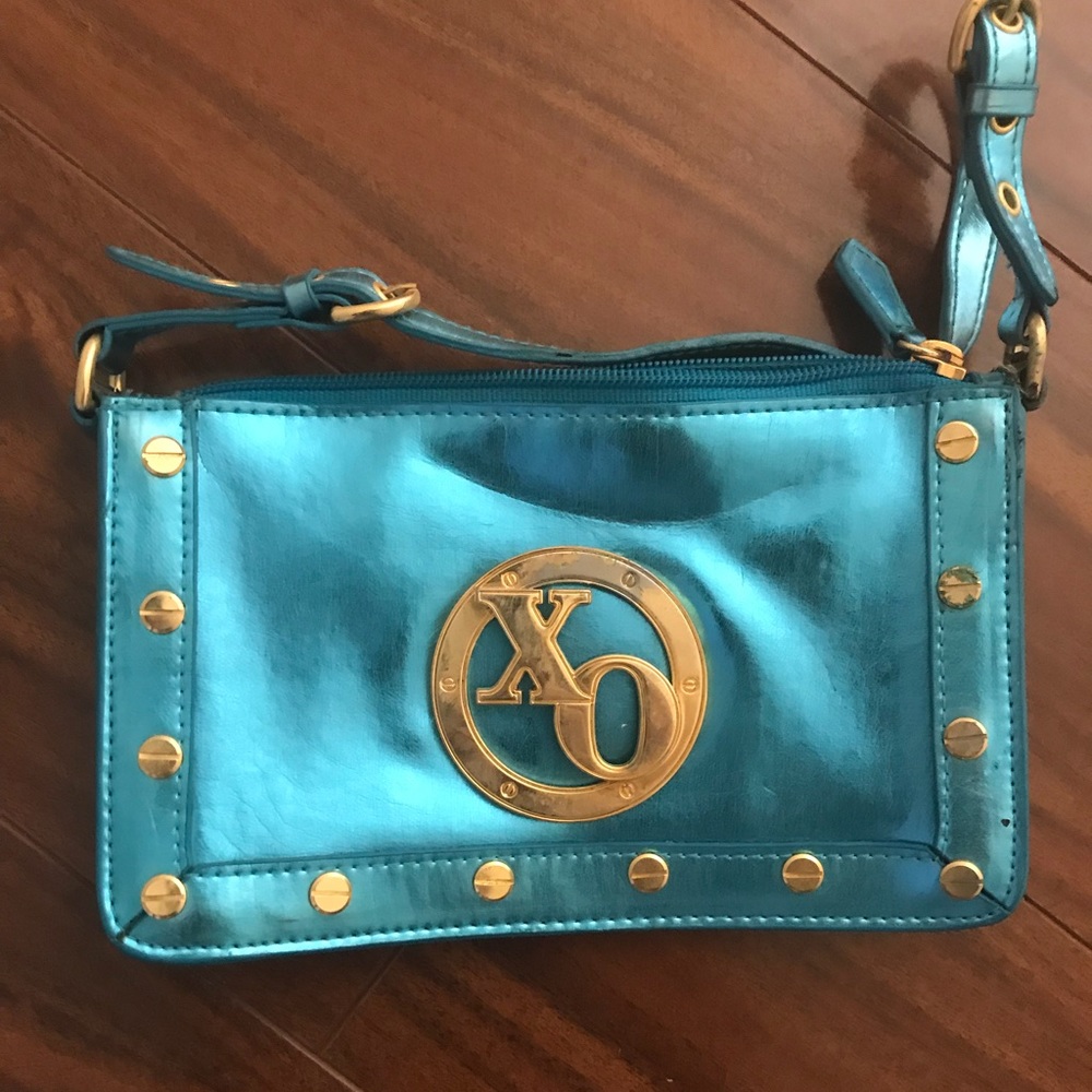 Metallic XO purse