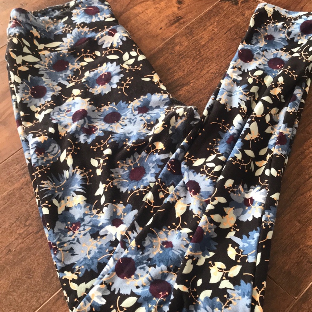 LuLaRoe Leggings 🌼
