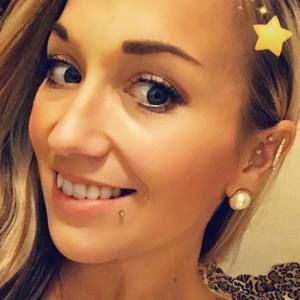 Meet your Posher, Brittney! I have a Big VARIETY!