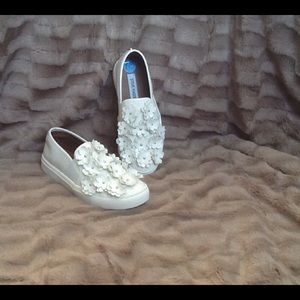Steve Madden Flower Slip-On Sneakers 6.5, 8, 9.5