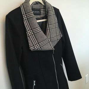❤️GUESS COAT❤️