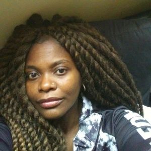 Meet your Posher, Beverly