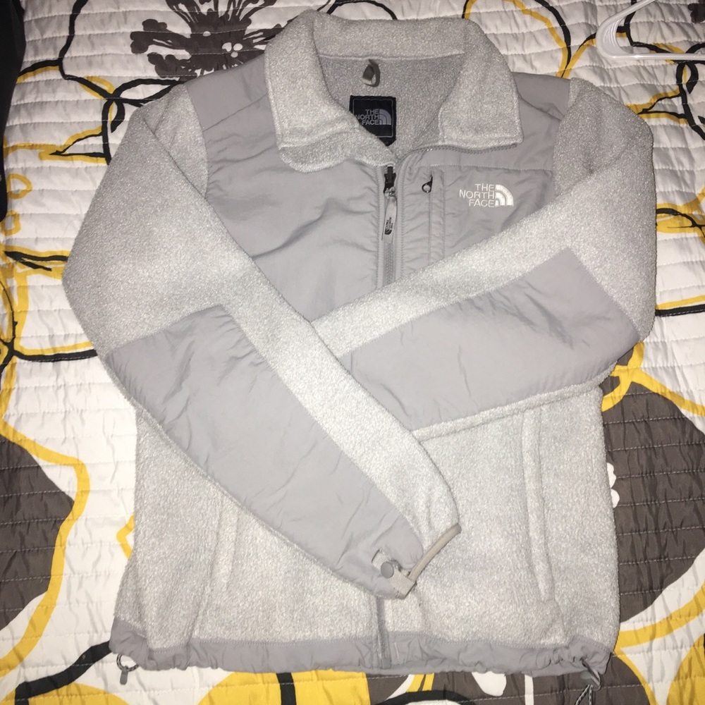 🌪SOLD LOCALLY🌪