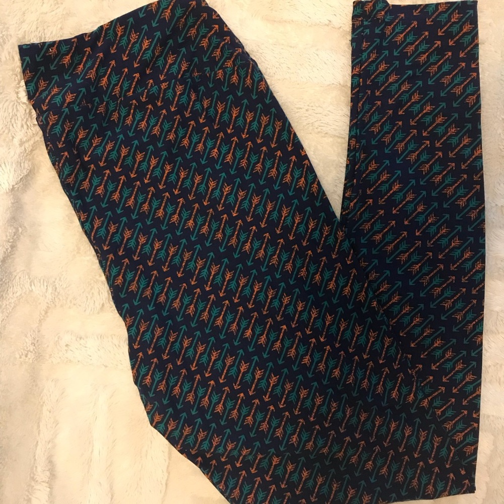 TC Leggings Arrows BNWT, Smoke Free, Pet Free home
