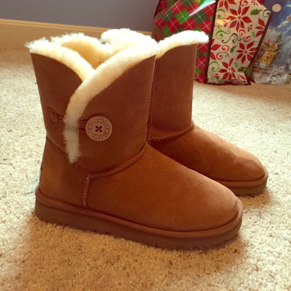 Mint UGG Bailey Button Chestnut Boots