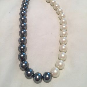 Lia Sophia black and white pearl necklace