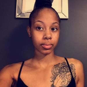 Meet your Posher, Briana