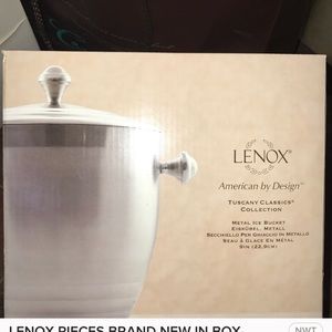 LENOX BRAND NEW ICE BUCKET, never used!! Flexible