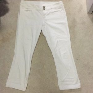 American eagle white jeans
