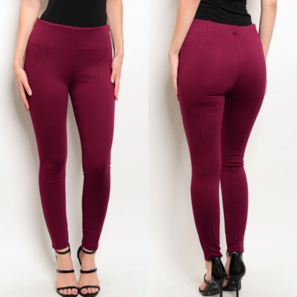 🆕🇺🇸Burgundy Fitted Skinny Pants