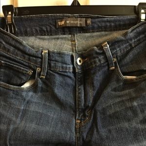 Jeans - Levis 565 Straight Leg
