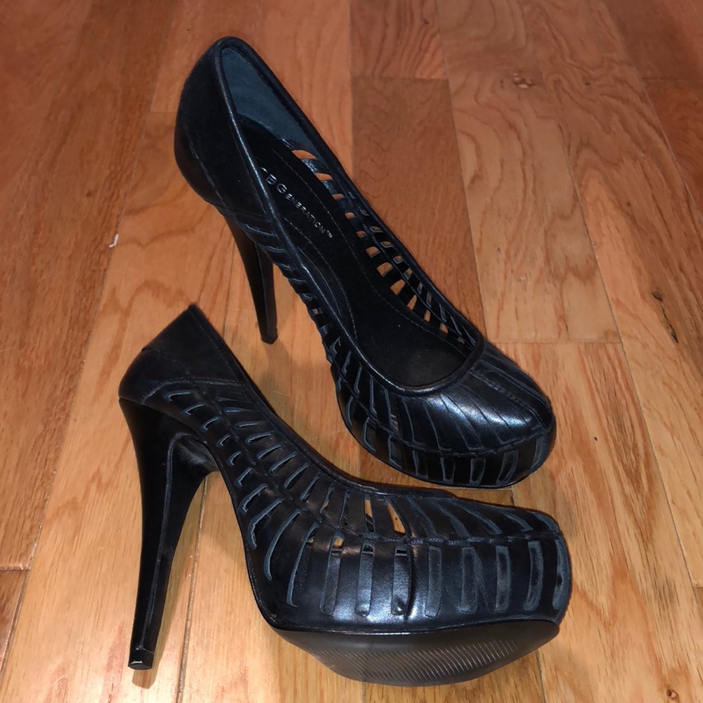 BCBG black leather cutout platform heels Size 7