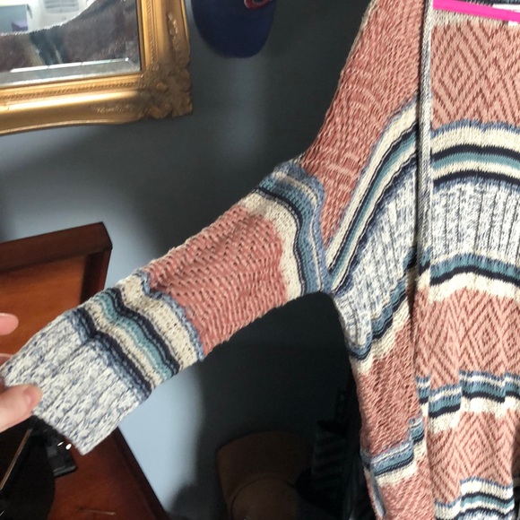 American Eagle Cardigan - Picture 2 of 4