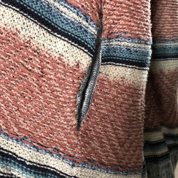 American Eagle Cardigan - Picture 4 of 4
