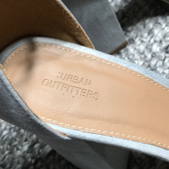 Urban Outfitters Platform Heel - Picture 5 of 6