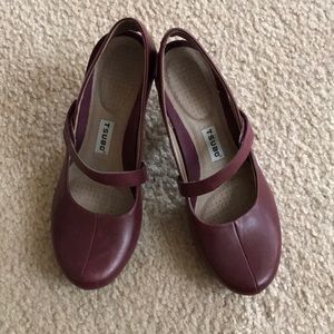Tsubo wine color pumps