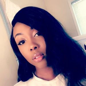 Meet your Posher, Amber