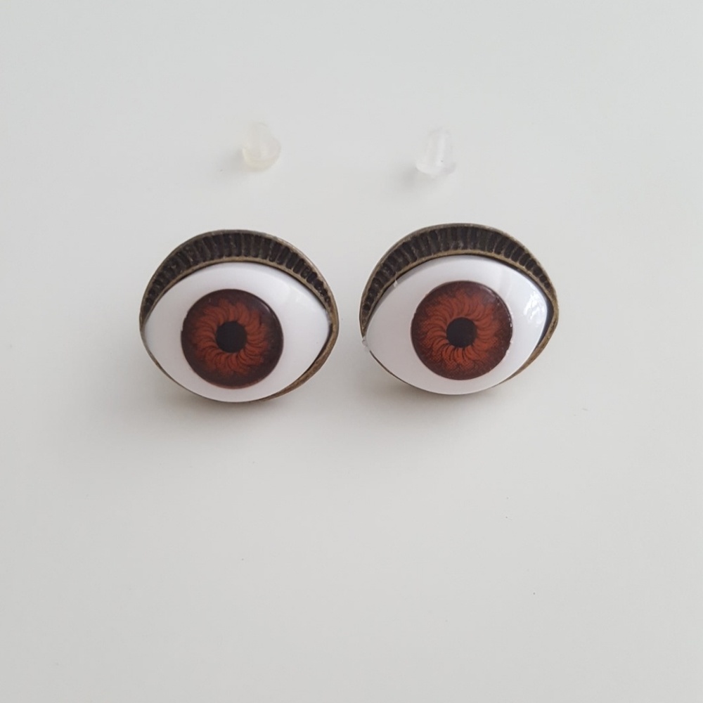 Brown Eyed Earrings