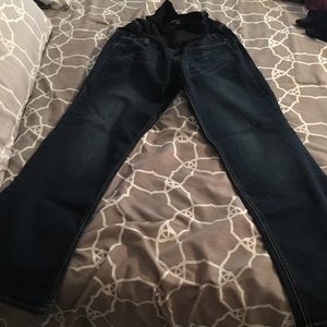 Jessica Simpson Maternity jeans