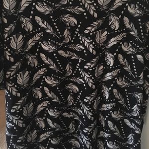 Lularoe xs Irma black with white feathers