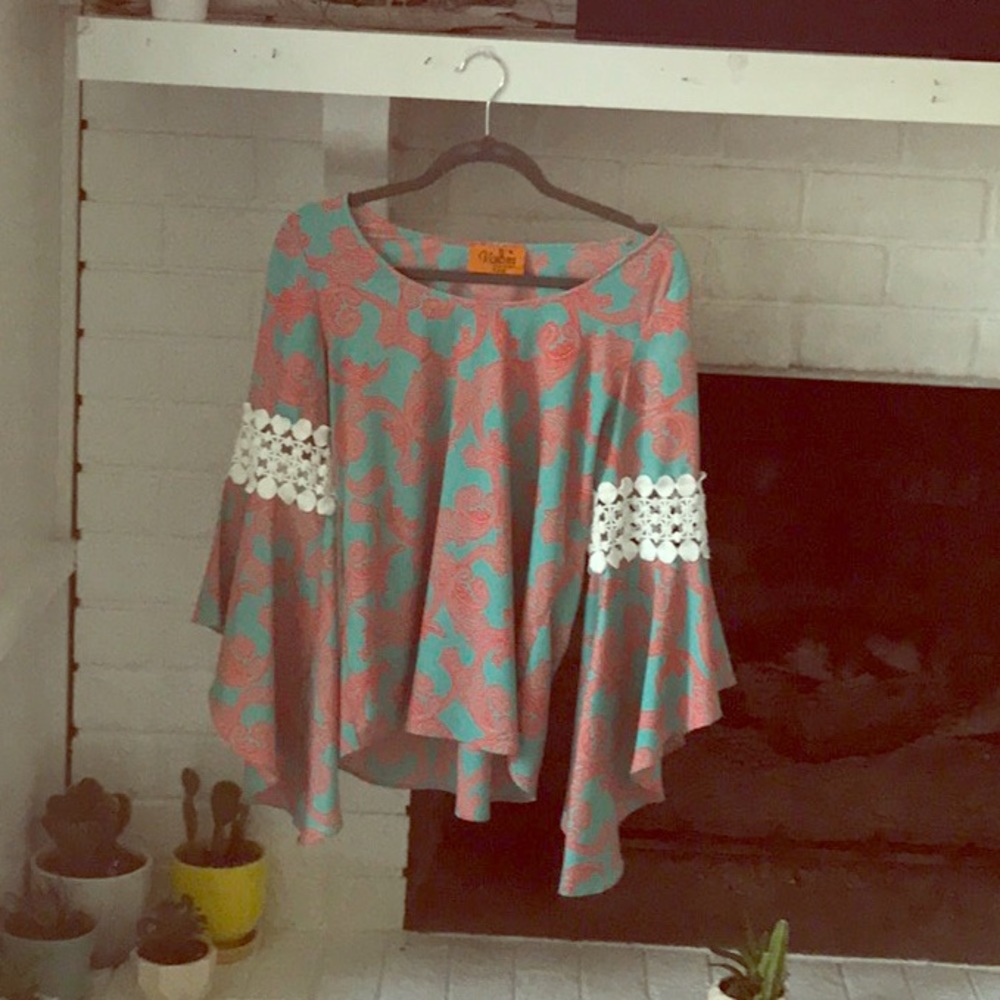 VOOM shirt