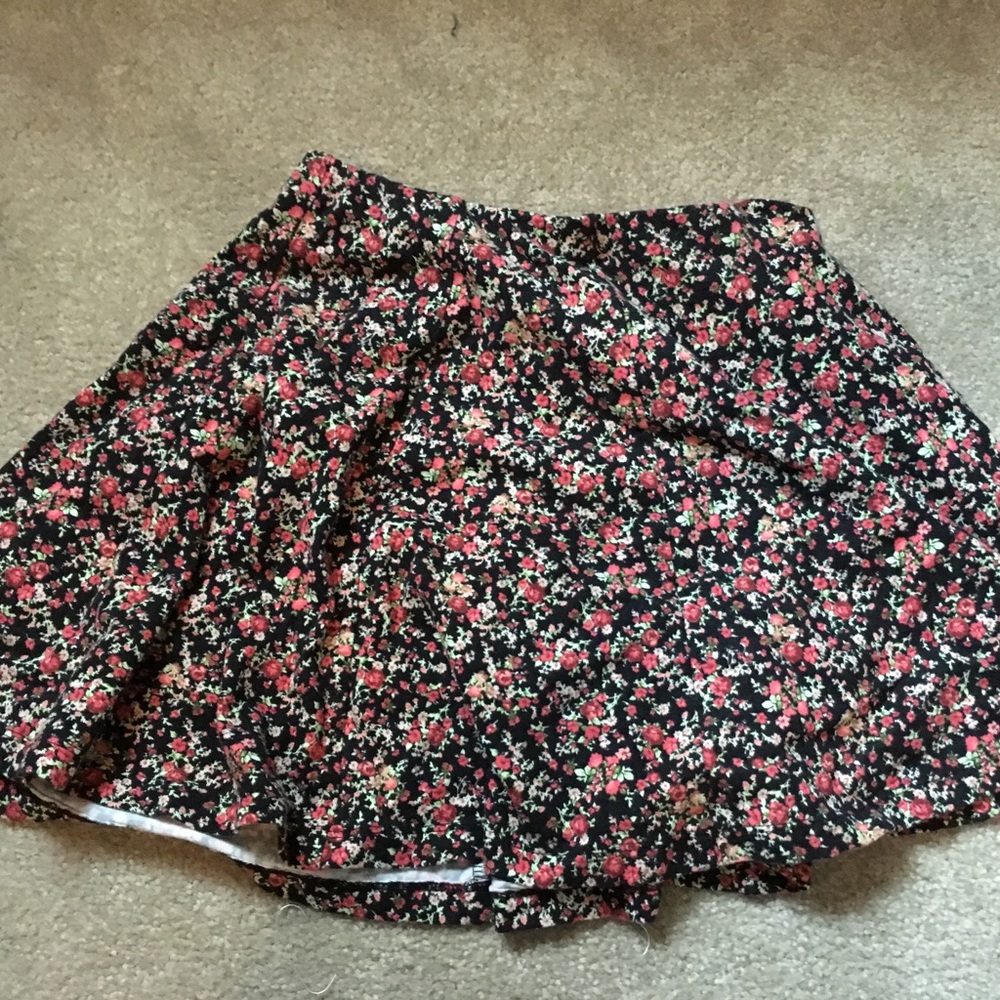 forever 21 mini floral skirt