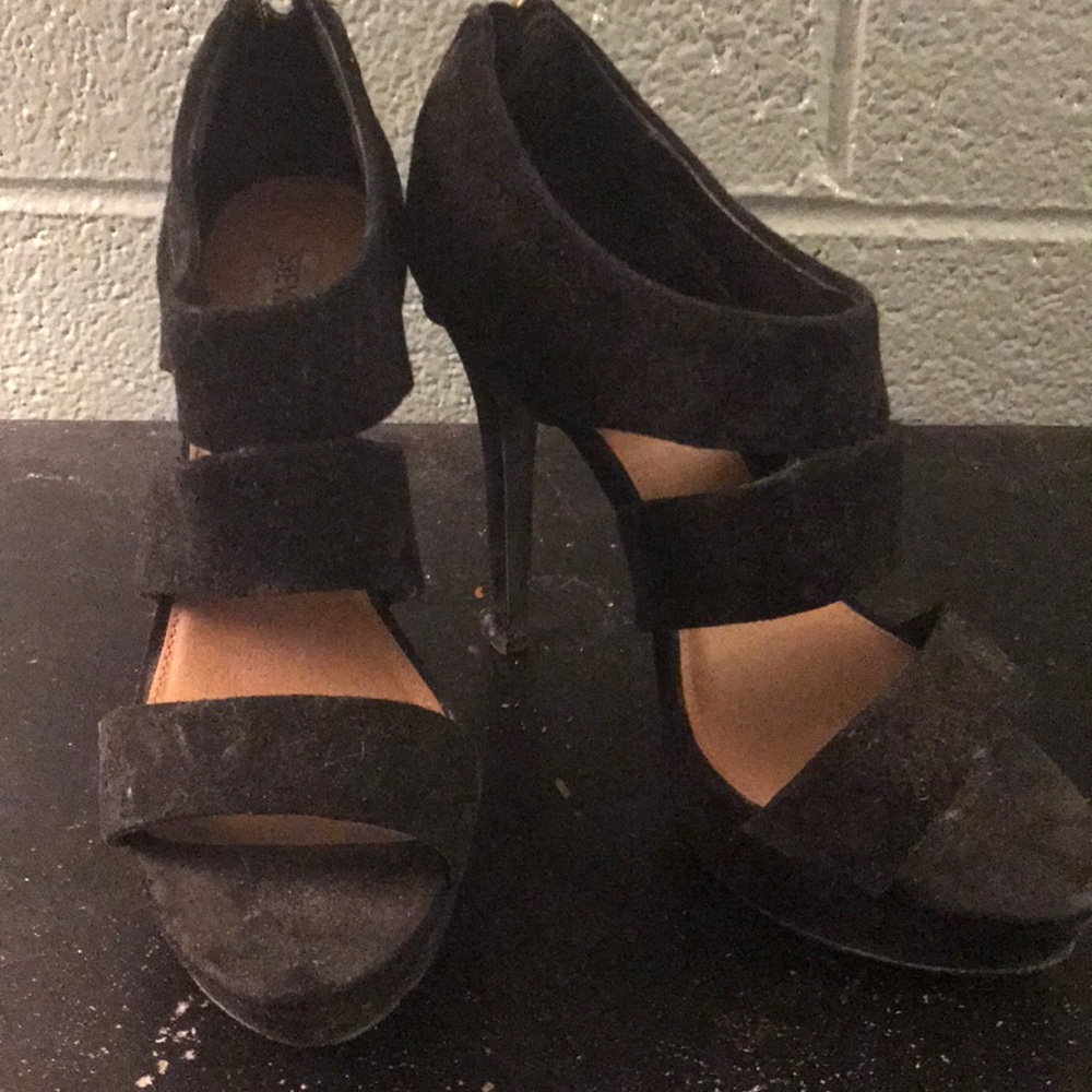 Steve Madden strappy heel