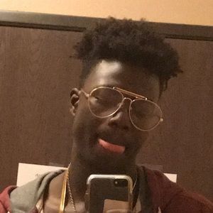 Meet your Posher, Malcom