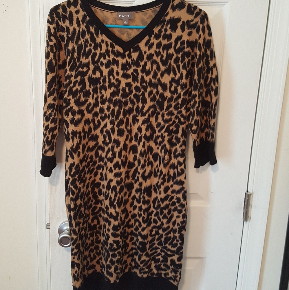 Leopard sweater-dress