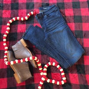 Gap Slim Straight Jeans