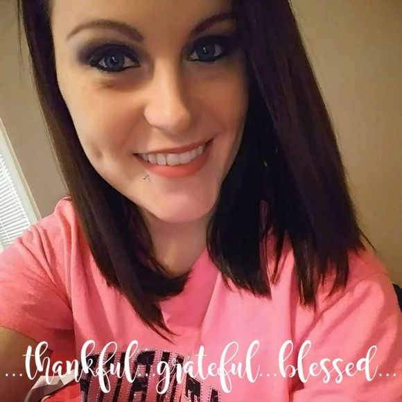 Meet your Posher, Amber - Picture 1 of 1