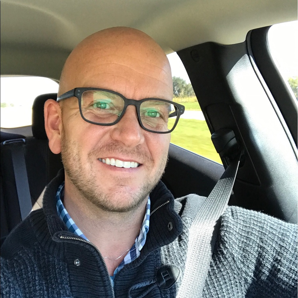 Meet your Posher, Justin