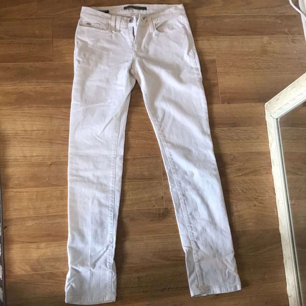 JOE’s “The Cigarette straight+narrow”