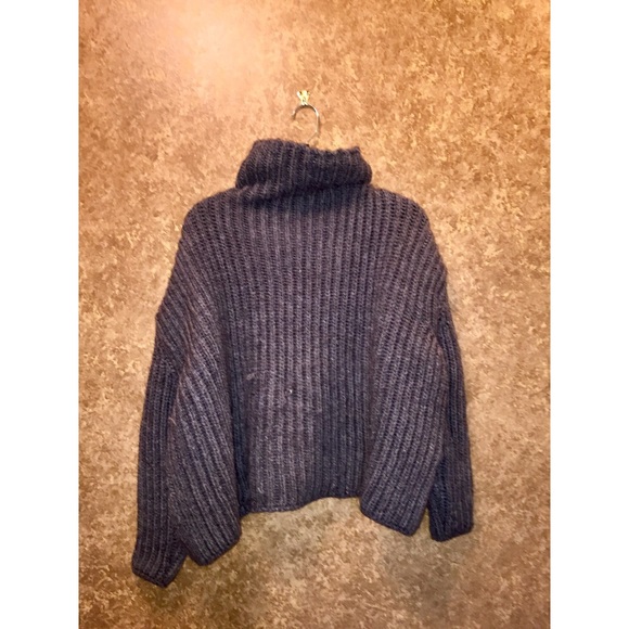 Zara Sweaters - Knitted Sweater