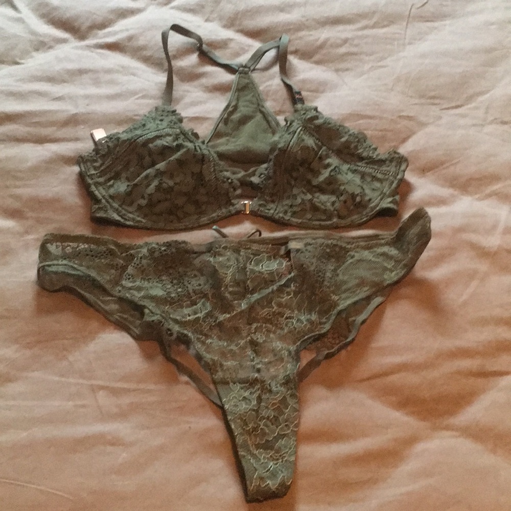 Bra and panty set