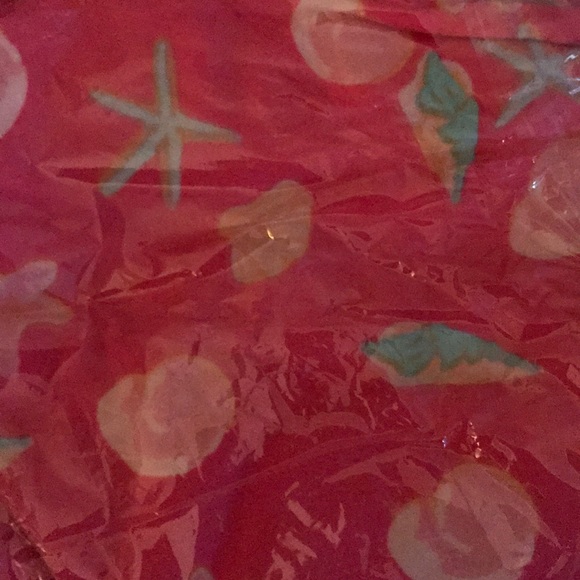 Lularoe pink starfish/seashell leggings - Picture 2 of 2