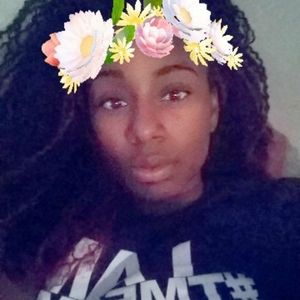 Meet your Posher, Lynette