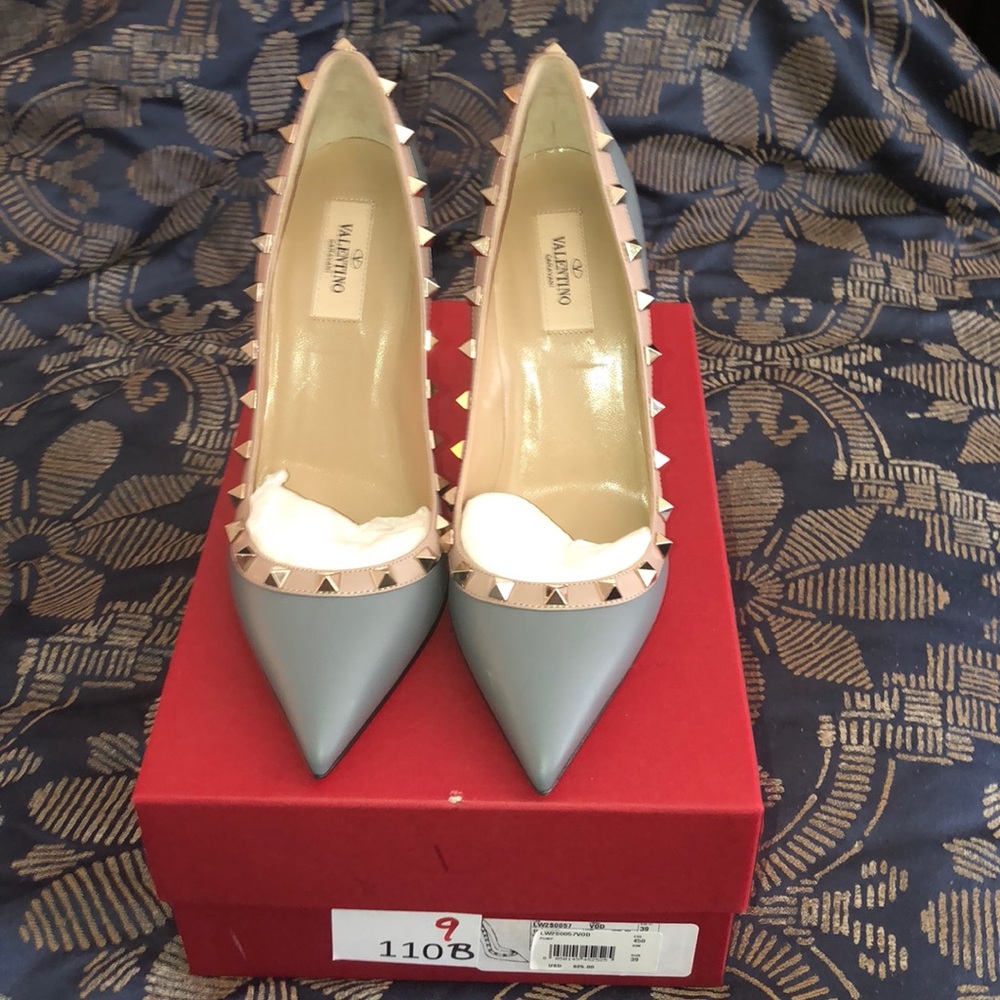 Brand New Authentic Valentino Heels
