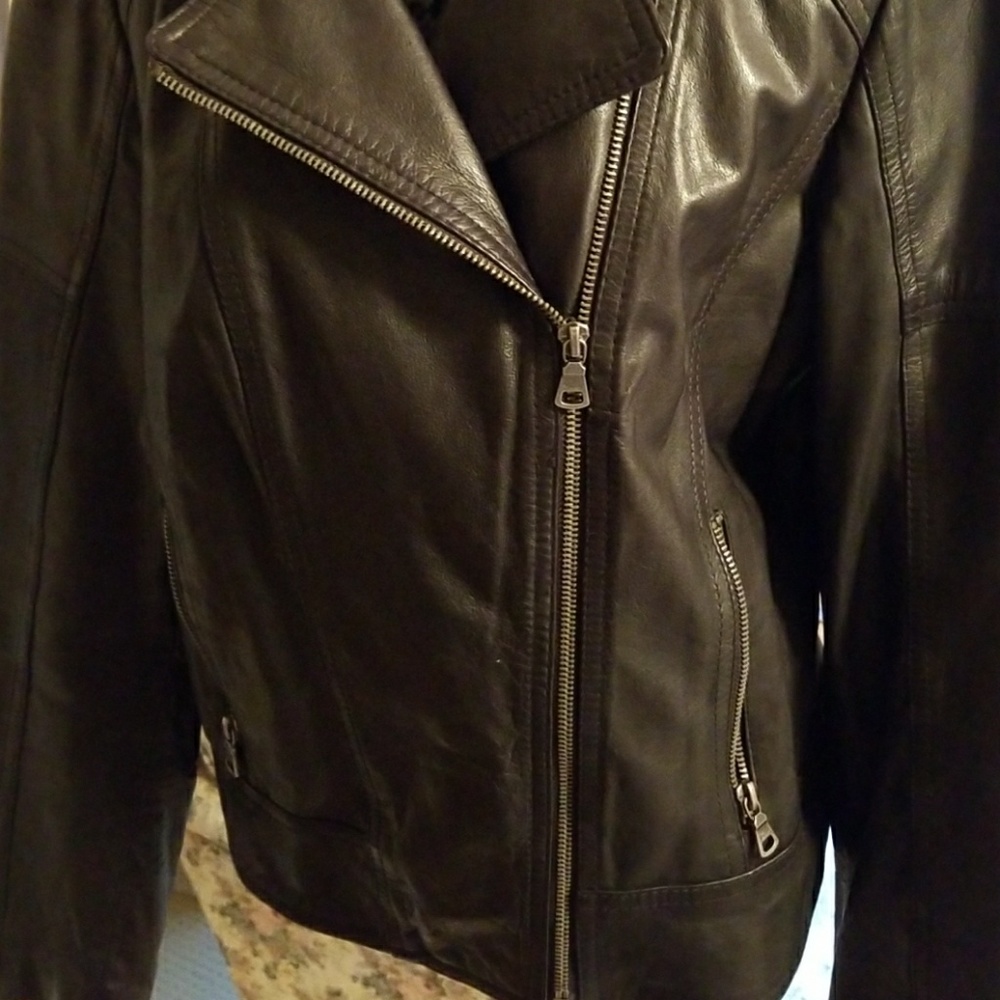 Leather jacket - Picture 5 of 7