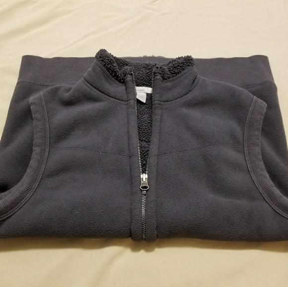 Old Navy gray fleece vest - Picture 1 of 6