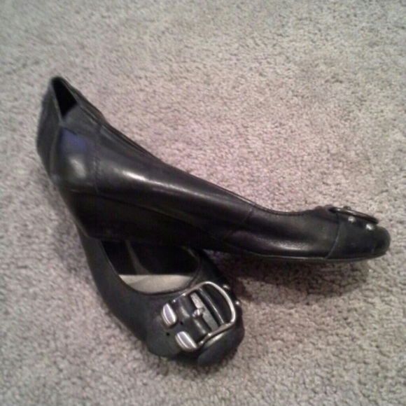 Jessica Simpson flat/wedge - Picture 2 of 3