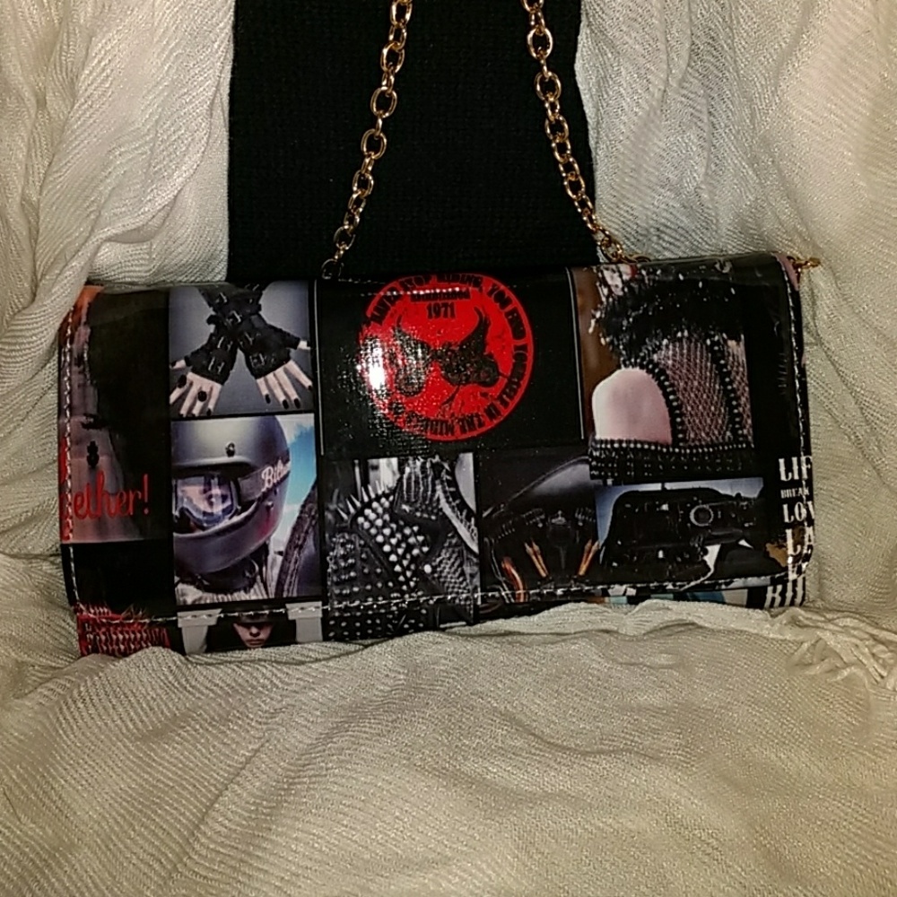 Patent leather photo wallet