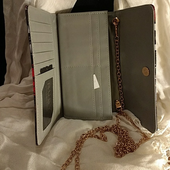 Patent leather photo wallet - Picture 3 of 4