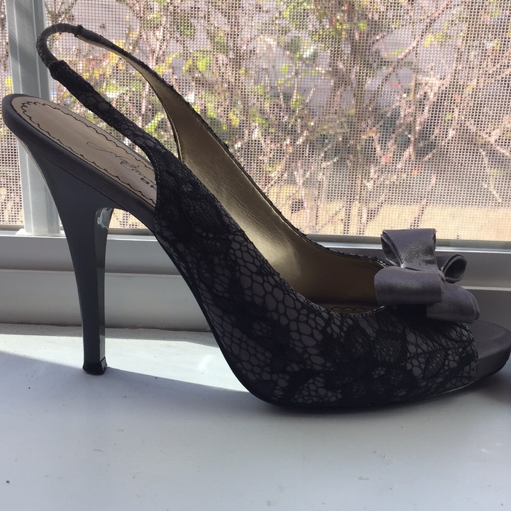 Sandals - Picture 2 of 4