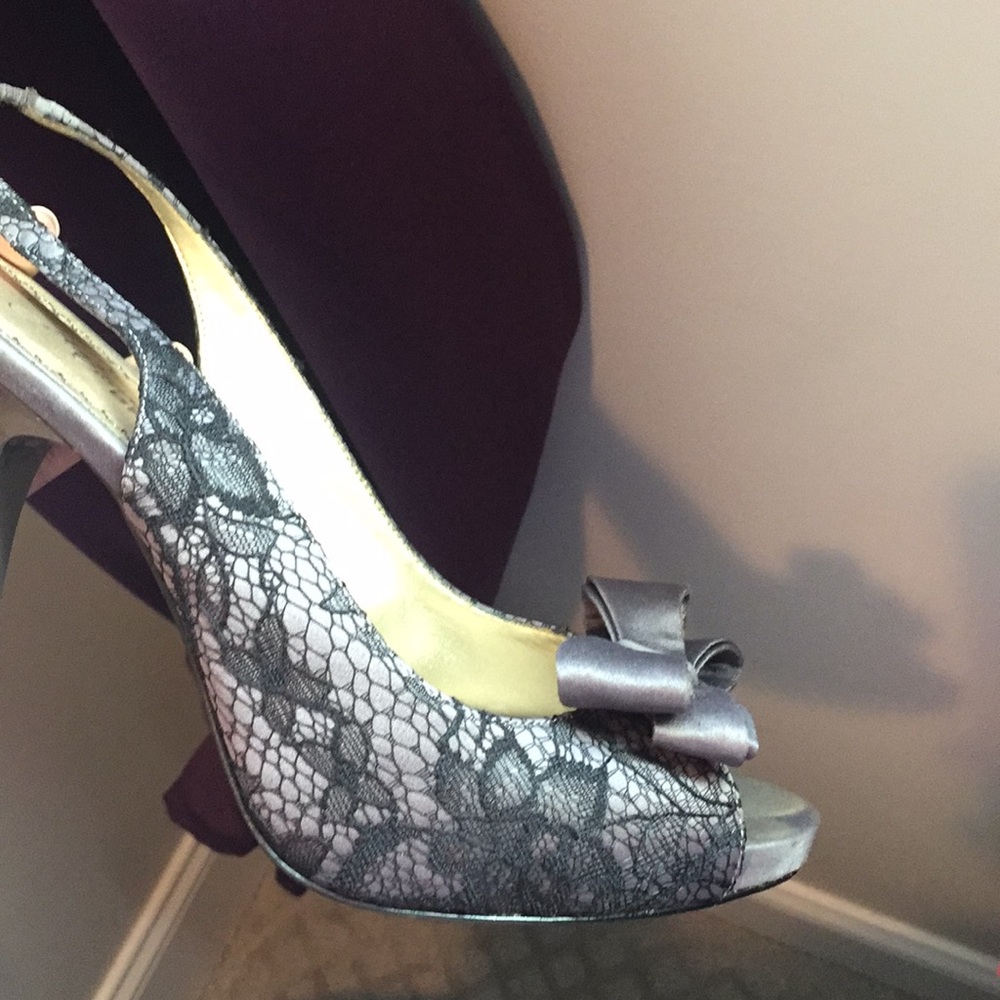 Sandals - Picture 3 of 4