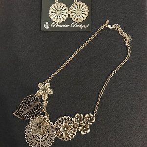 Premier Designs Botanical Necklace and Earrings.
