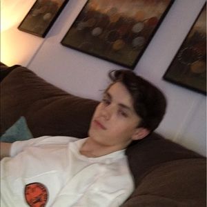 Meet your Posher, Christian